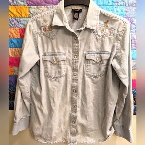 Embroidered Western Denim Shirt Women's Small Wrangler Retro